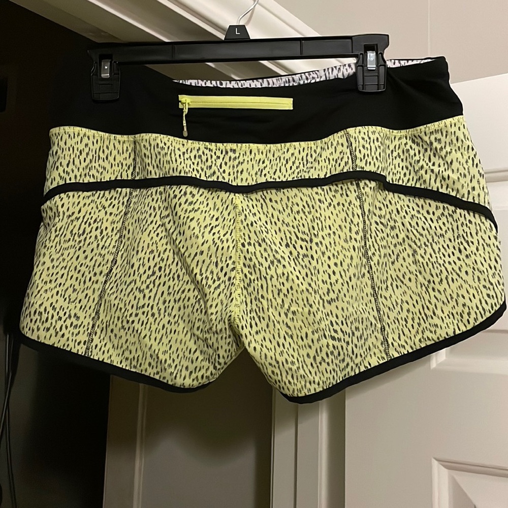 Lulu Patterned Shorts 2.5 inch